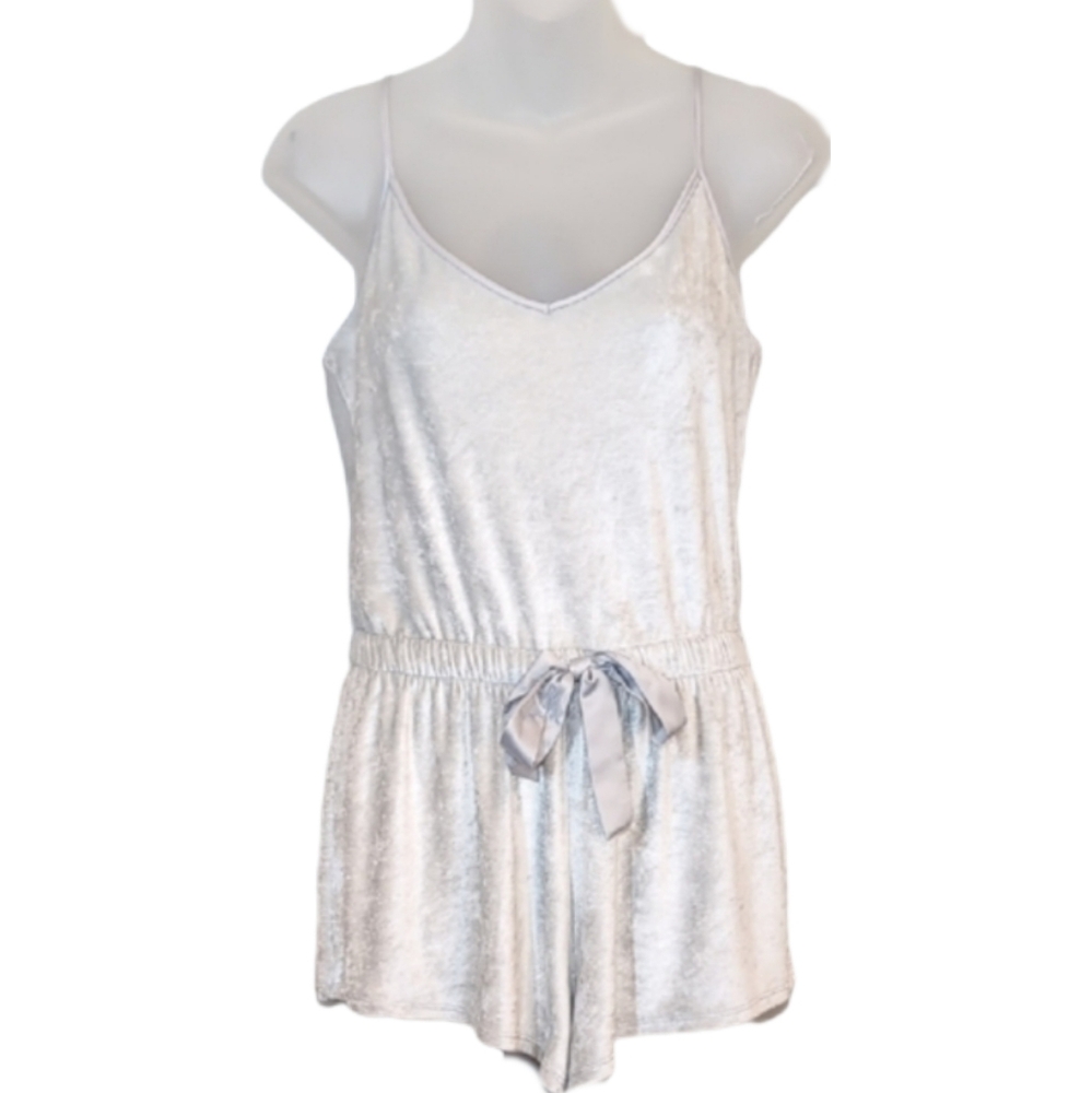 Victoria's Secret Silver Cami Romper Womens Size Small Velvet Sleepwear Pajamas - Picture 3 of 15